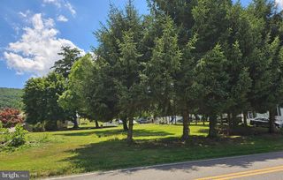 520 E CENTER ST, Millersburg, PA 17061