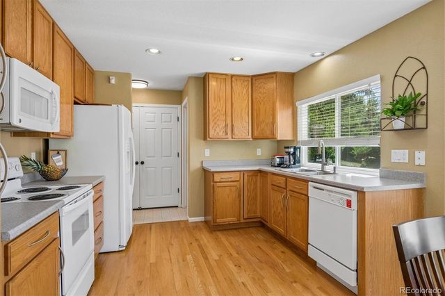 2805 S Walden Way, Aurora, CO 80013