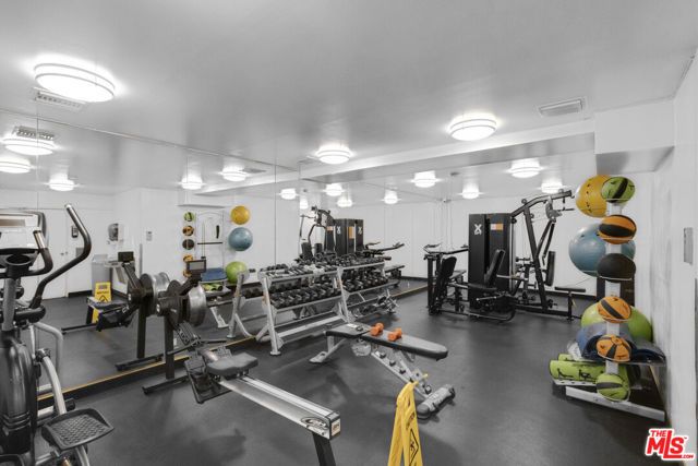 100 S Doheny Drive 805, Los Angeles, CA 90048