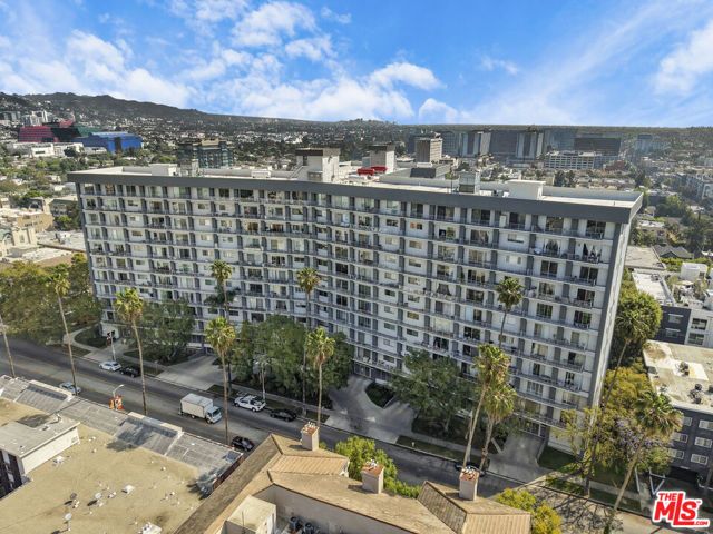 100 S Doheny Drive 805, Los Angeles, CA 90048