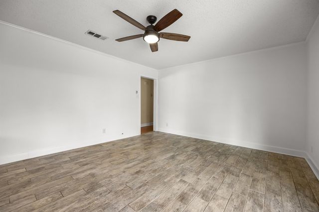 795 Vogel DR, Lockhart, TX 78644