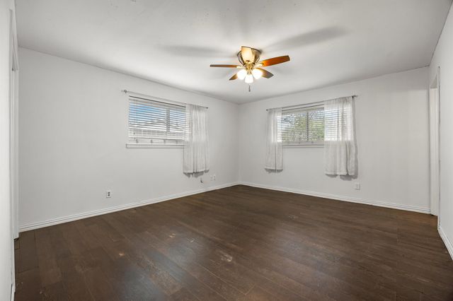 795 Vogel DR, Lockhart, TX 78644