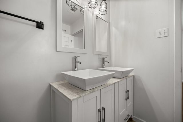 795 Vogel DR, Lockhart, TX 78644