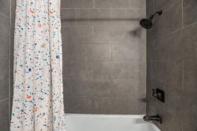 795 Vogel DR, Lockhart, TX 78644