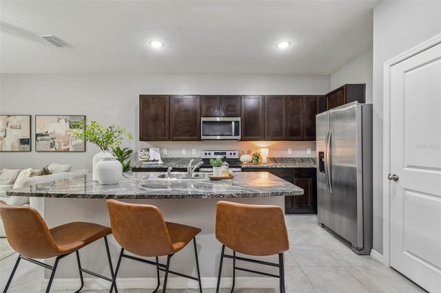 33083 FROSTED CLOVER WAY, Wesley Chapel, FL 33545