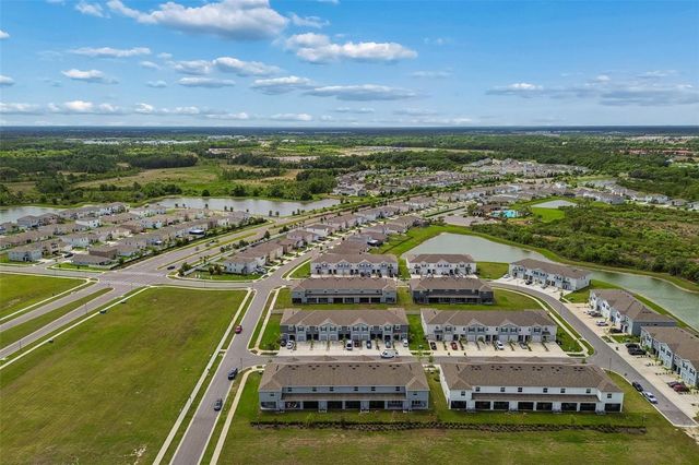 33083 FROSTED CLOVER WAY, Wesley Chapel, FL 33545