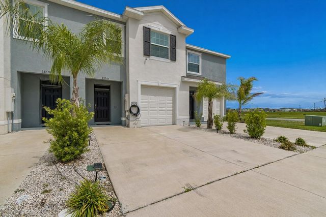 33083 FROSTED CLOVER WAY, Wesley Chapel, FL 33545