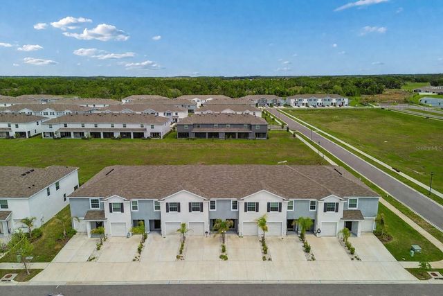 33083 FROSTED CLOVER WAY, Wesley Chapel, FL 33545