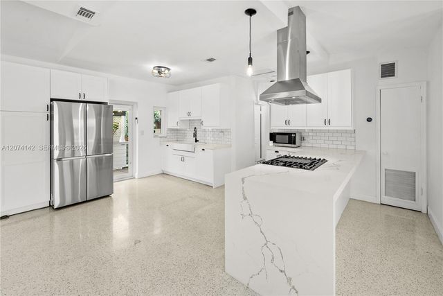 3130 SW 27th Terrace, Miami, FL 33133