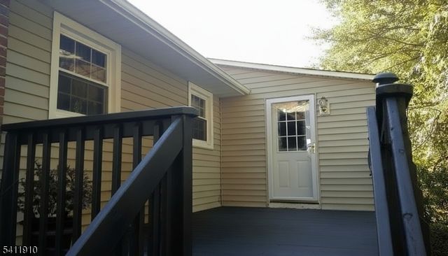 11 Beech St, Byram Twp., NJ 07874