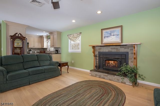 11 Beech St, Byram Twp., NJ 07874