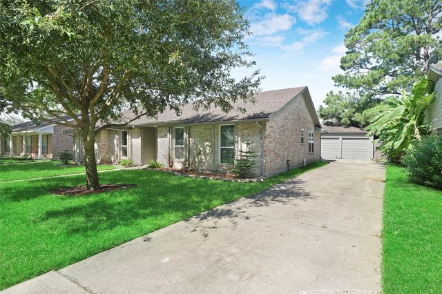 1726 Ashford Hollow Lane, Houston, TX 77077