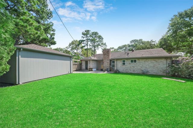 1726 Ashford Hollow Lane, Houston, TX 77077