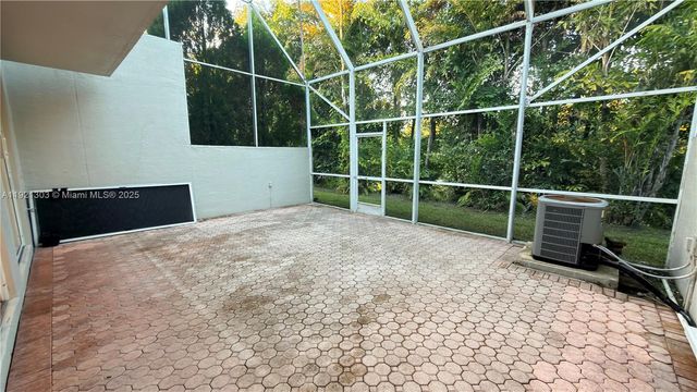 10099 NW 43rd Ter 0, Doral, FL 33178