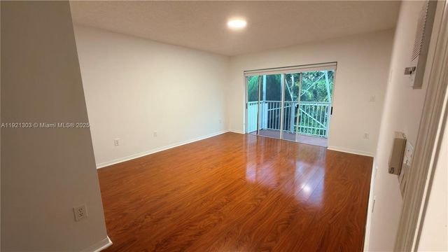 10099 NW 43rd Ter 0, Doral, FL 33178