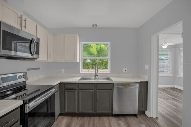 981 ARAGON AVENUE, Winter Park, FL 32789