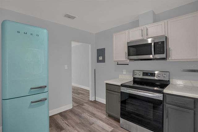 981 ARAGON AVENUE, Winter Park, FL 32789