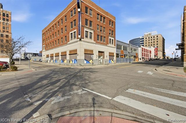 50 Wayne Street, Pontiac, MI 48342