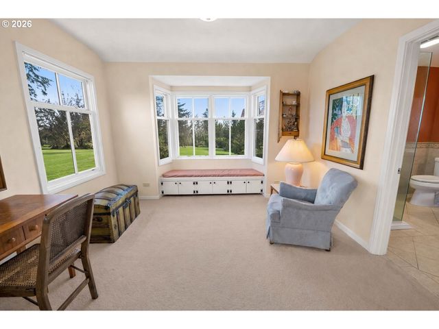 999 RIDGE Dr, Astoria, OR 97103