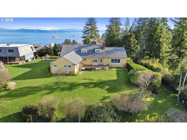 999 RIDGE Dr, Astoria, OR 97103