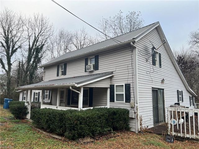 715 Liberty Street, Ramseur, NC 27316