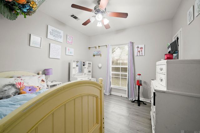 9231 Jordan Dr, Denham Springs, LA 70726
