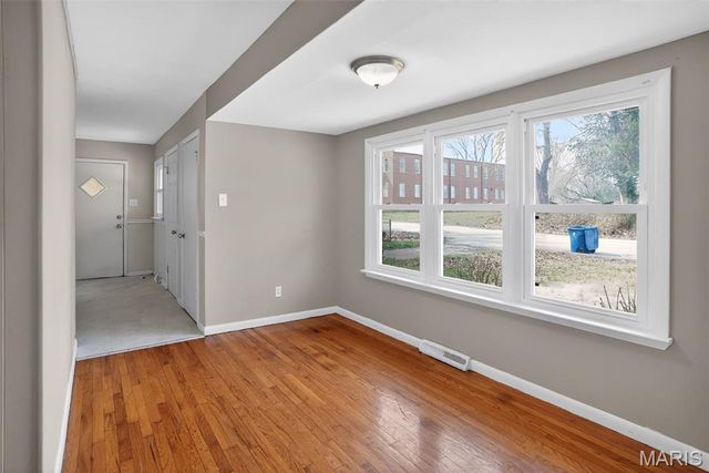 10058 Jeffrey Drive, St Louis, MO 63137