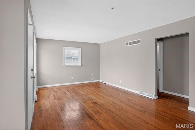 10058 Jeffrey Drive, St Louis, MO 63137