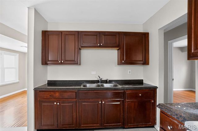 10058 Jeffrey Drive, St Louis, MO 63137