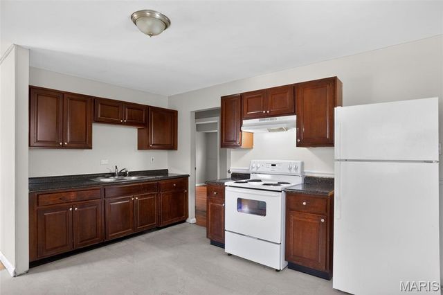 10058 Jeffrey Drive, St Louis, MO 63137