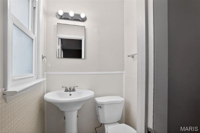 10058 Jeffrey Drive, St Louis, MO 63137