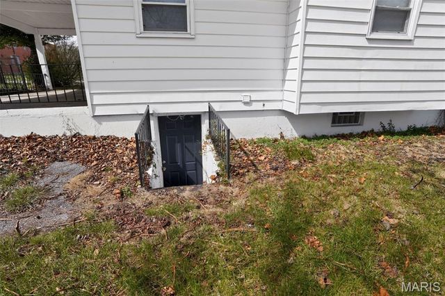 10058 Jeffrey Drive, St Louis, MO 63137