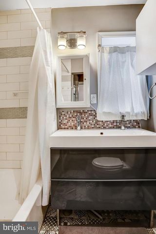 4627 12TH ST NE, Washington, DC 20017