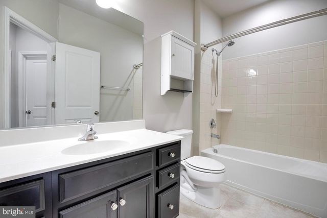 8890 ORCHARD LN, Manassas, VA 20110