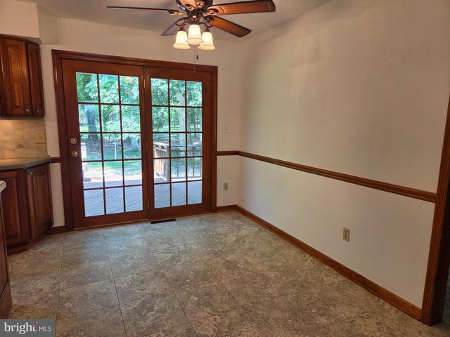 1 SANDRA LN, Tabernacle, NJ 08088