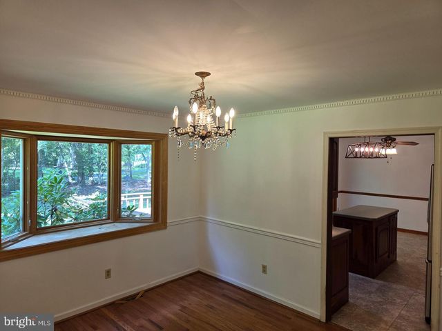 1 SANDRA LN, Tabernacle, NJ 08088
