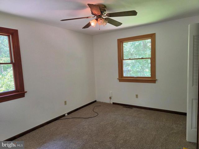 1 SANDRA LN, Tabernacle, NJ 08088