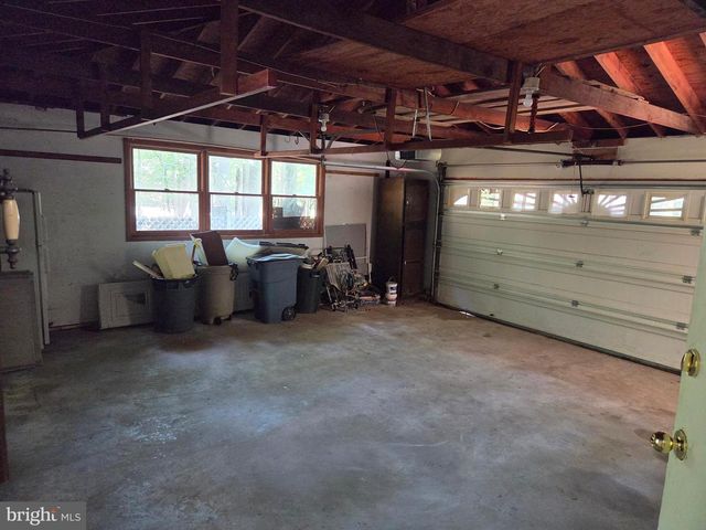 1 SANDRA LN, Tabernacle, NJ 08088