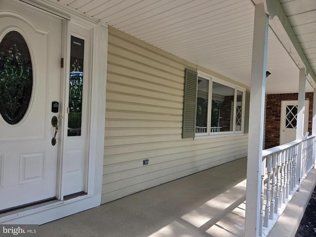 1 SANDRA LN, Tabernacle, NJ 08088