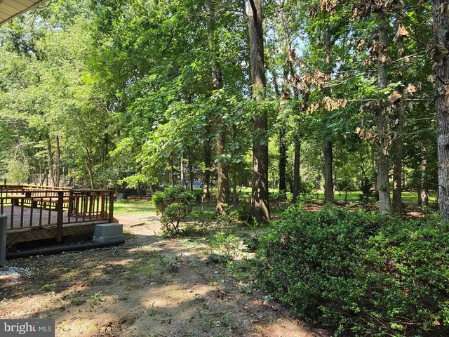 1 SANDRA LN, Tabernacle, NJ 08088