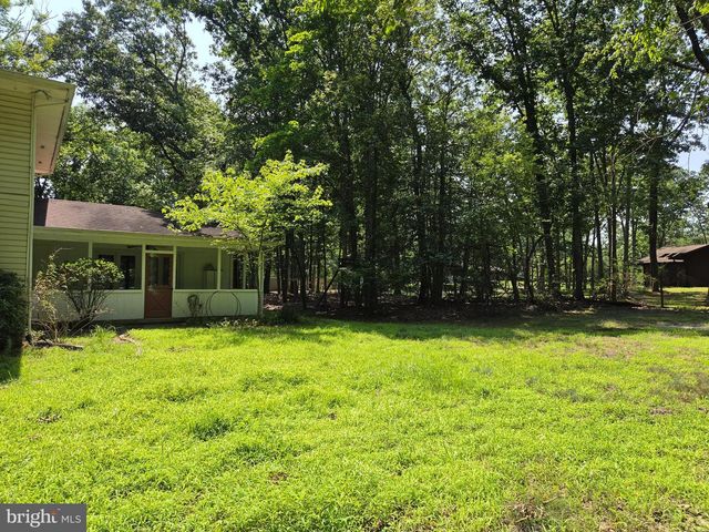 1 SANDRA LN, Tabernacle, NJ 08088