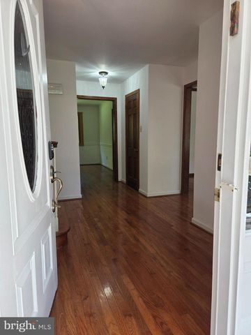 1 SANDRA LN, Tabernacle, NJ 08088