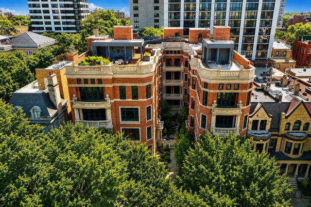 1447 N Dearborn Street 1S, Chicago, IL 60610