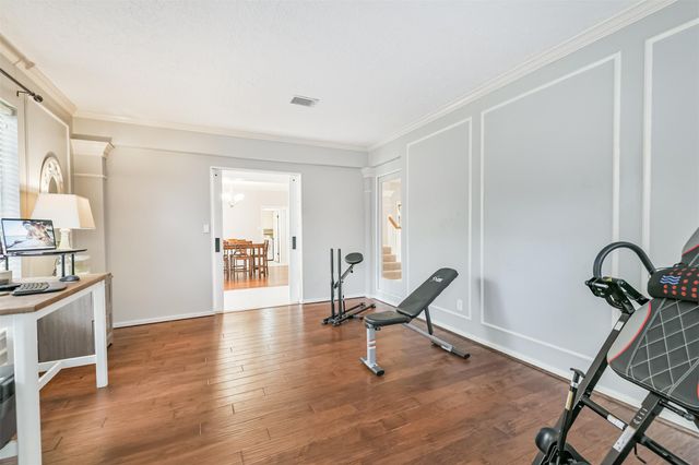 4331 Broadleaf Street, Houston, TX 77345