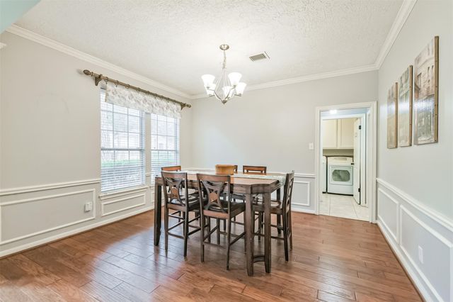 4331 Broadleaf Street, Houston, TX 77345