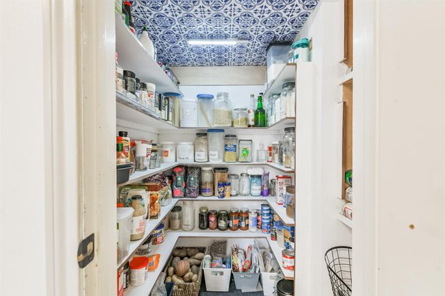 4331 Broadleaf Street, Houston, TX 77345