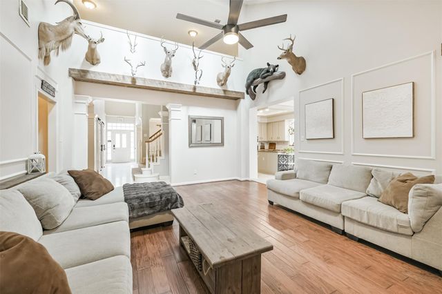 4331 Broadleaf Street, Houston, TX 77345