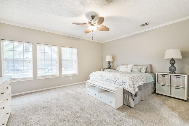 4331 Broadleaf Street, Houston, TX 77345