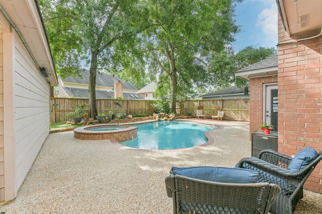 4331 Broadleaf Street, Houston, TX 77345