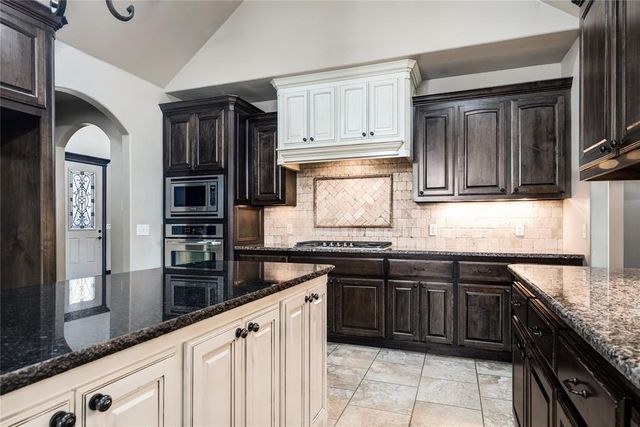 4617 Caveat Drive, Edmond, OK 73025